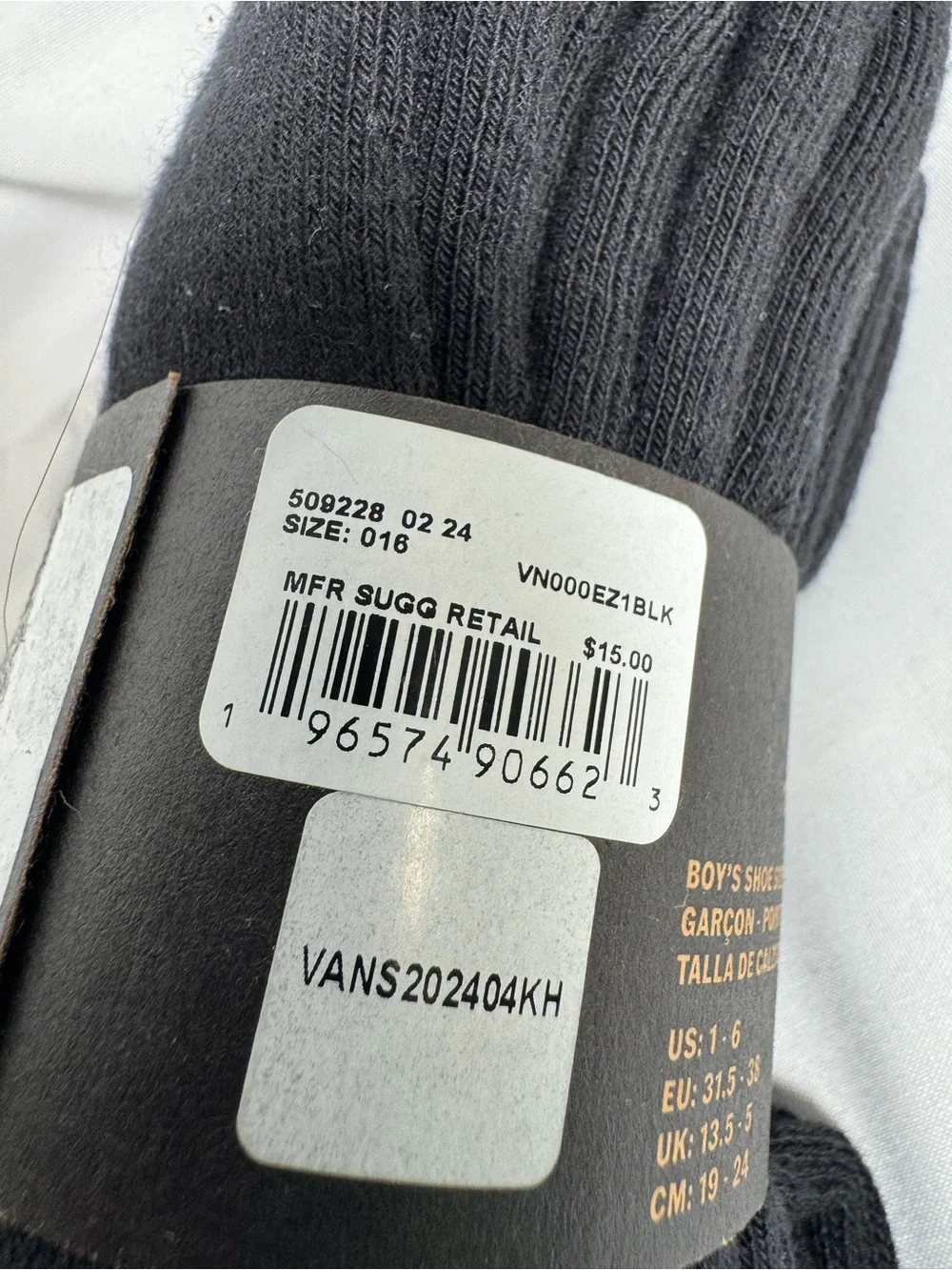 Vans Boy’s Black Crew Socks with White Logo shoe size 1-6 - Picture 2 of 6